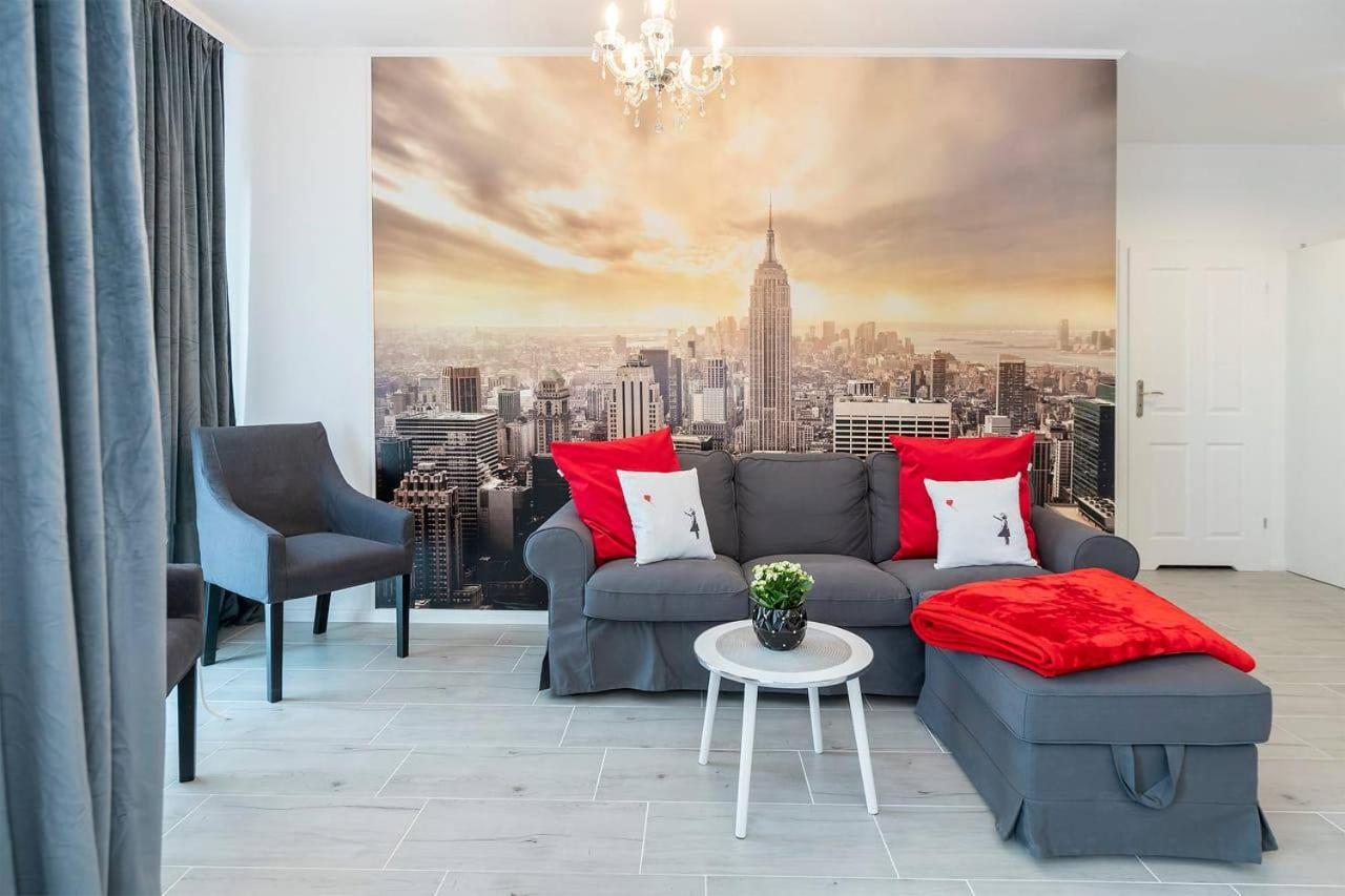 Banksy Apartment - Ilumino Lodz  Exterior photo